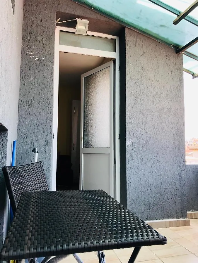 Julia'S Place Apartment Varna